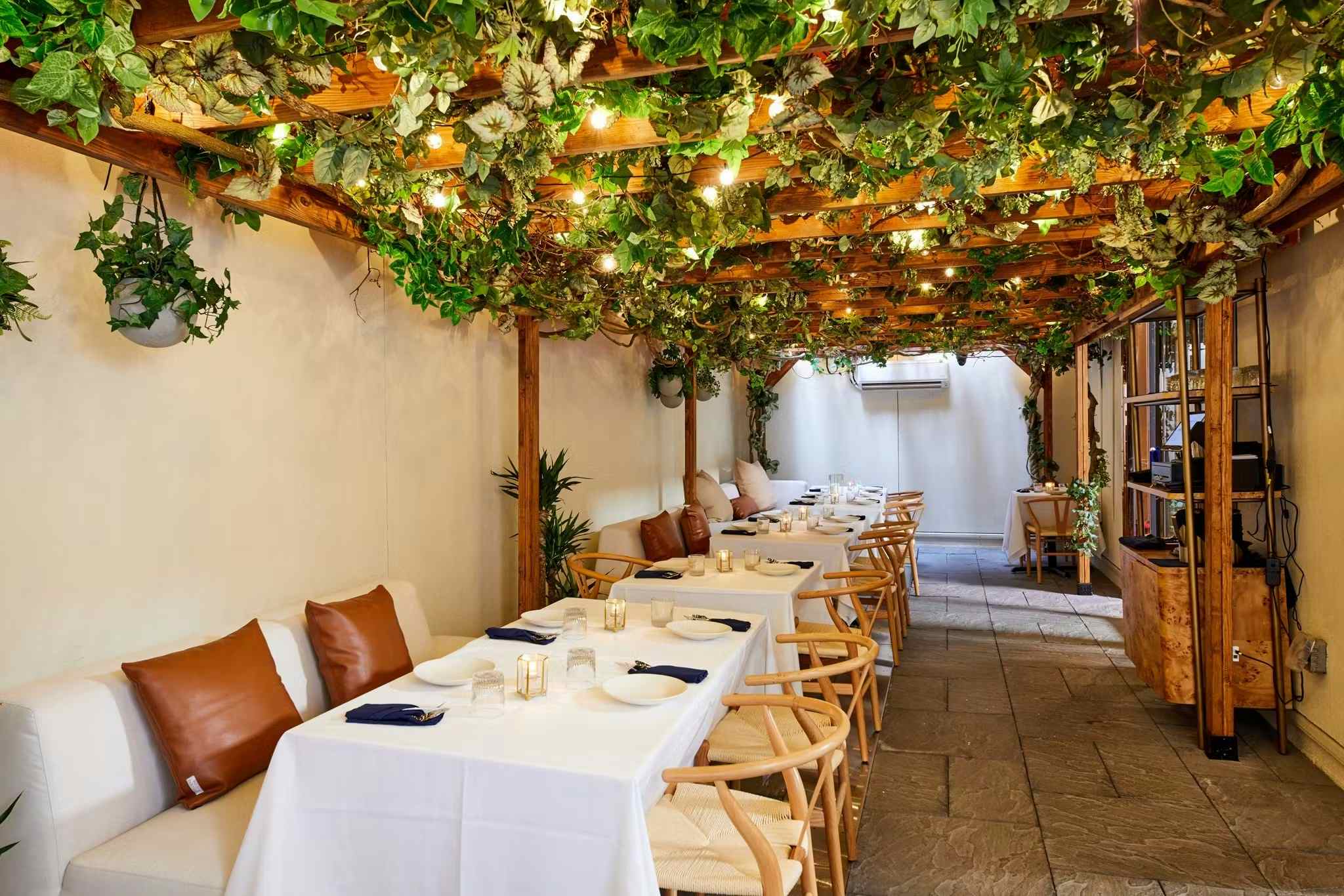 Garden Room Private Dining 1