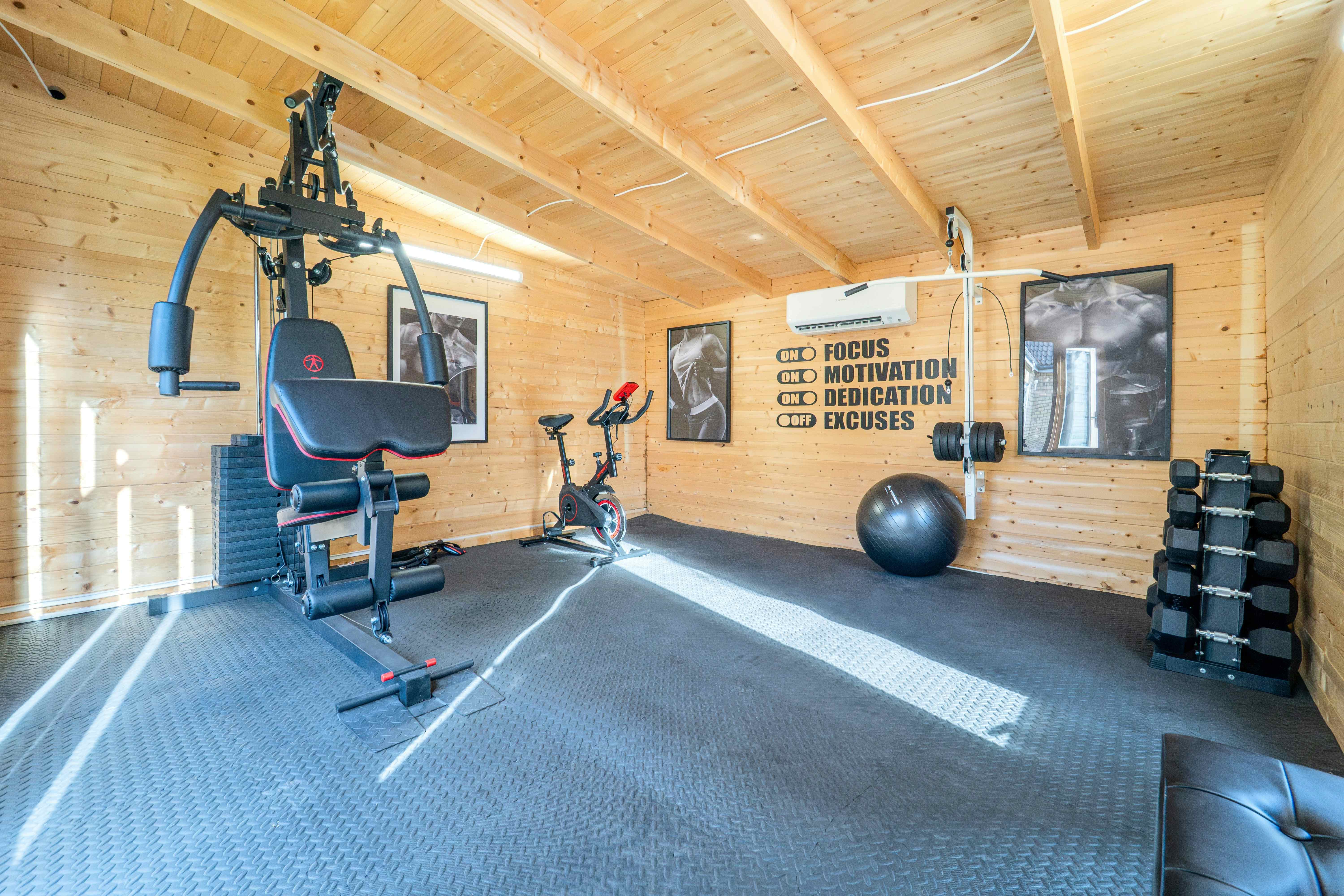 Emerson Park Villa  13