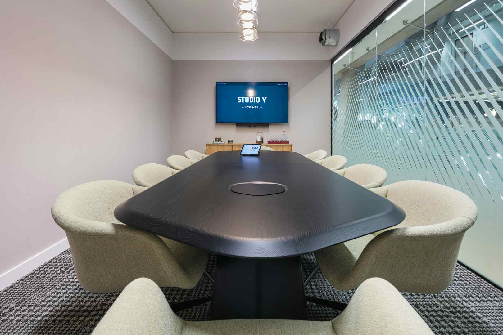 Sketch Meeting Room  2