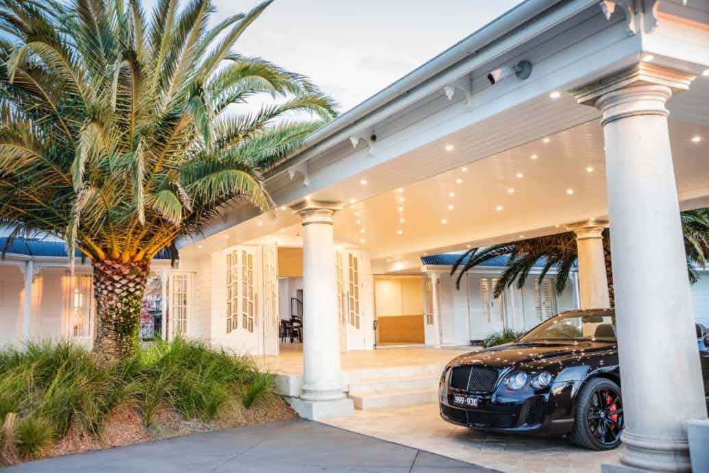 Semi-private restaurant 0