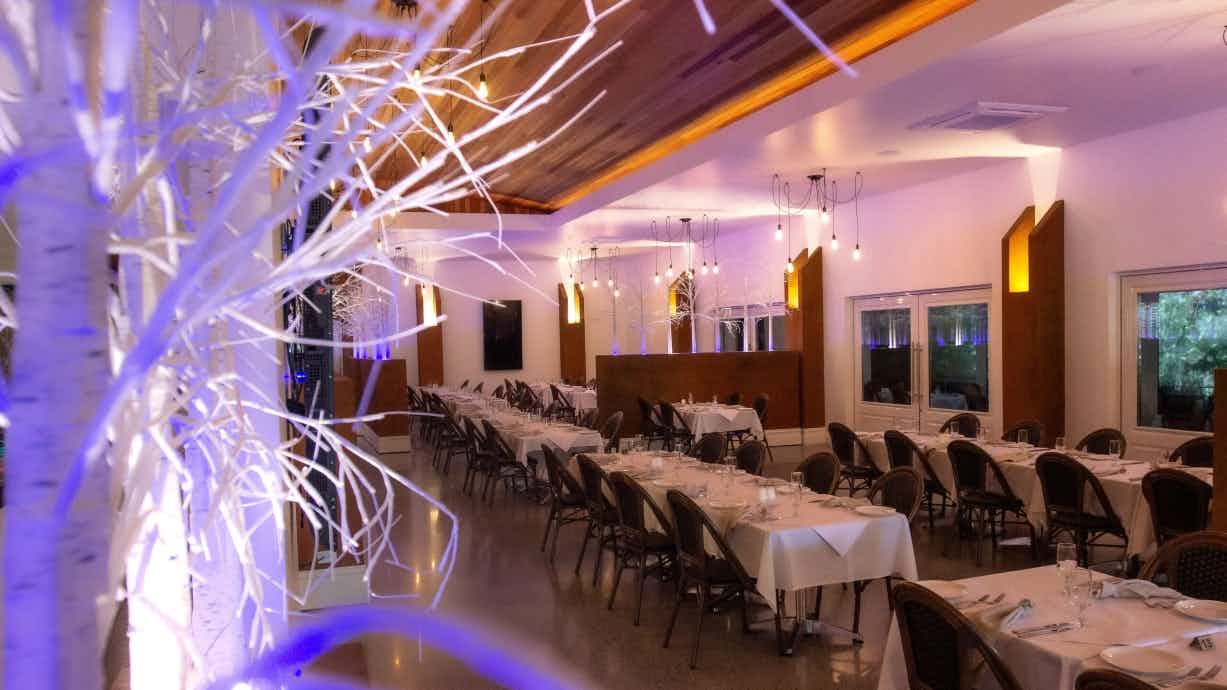 Semi-private restaurant 1