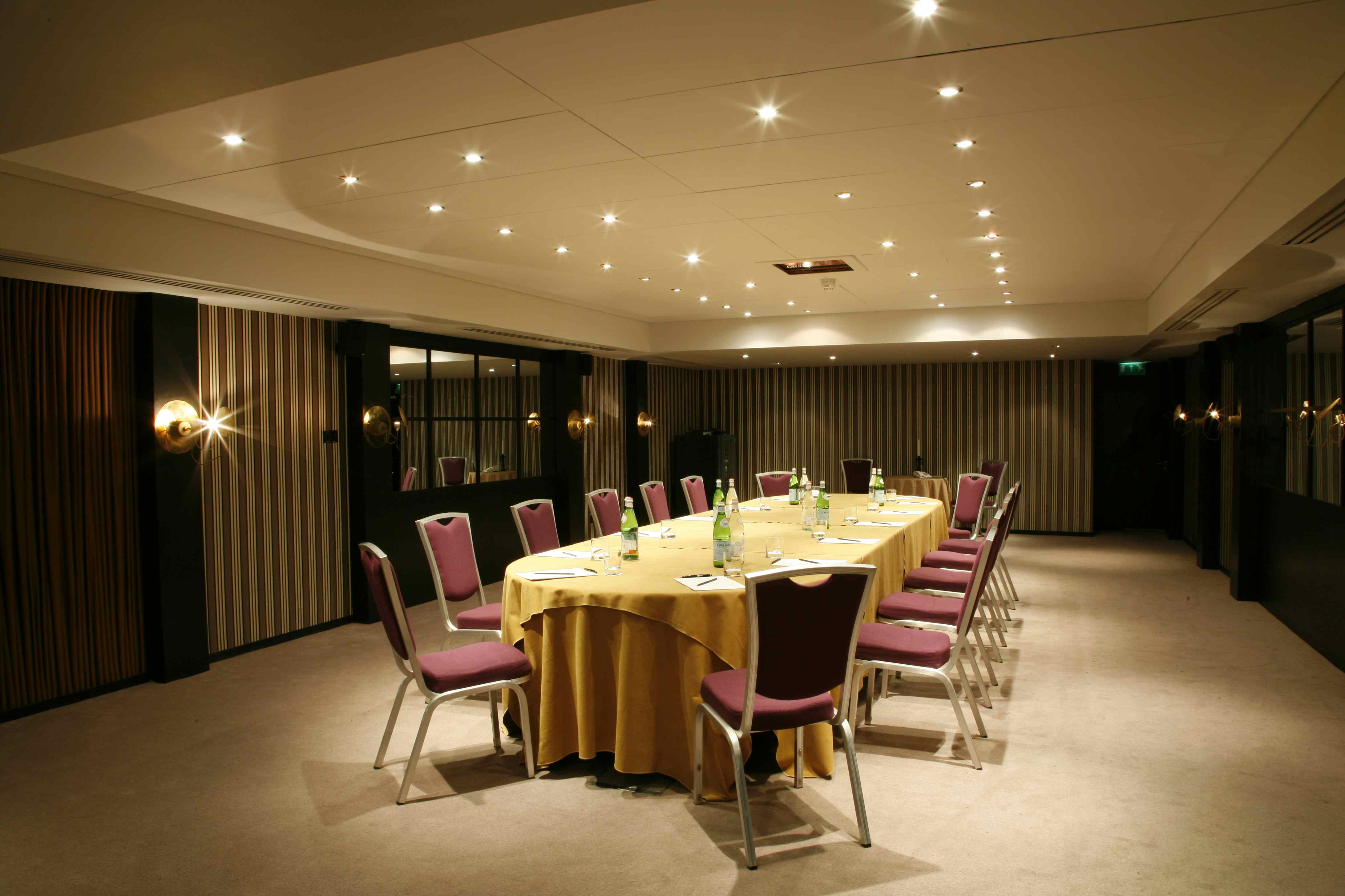 The Hamilton Meeting Room  5
