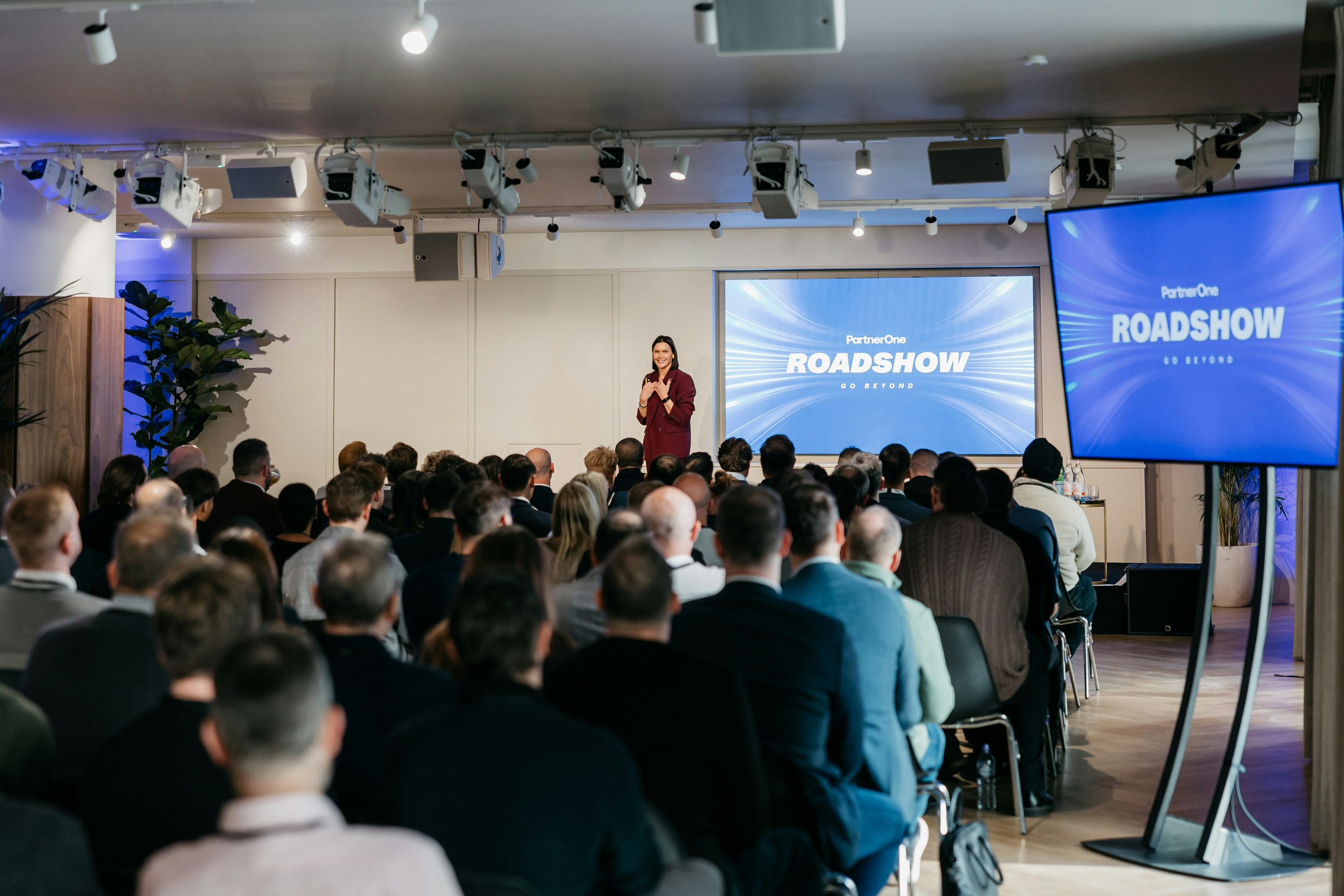 Landing Canary Wharf 8