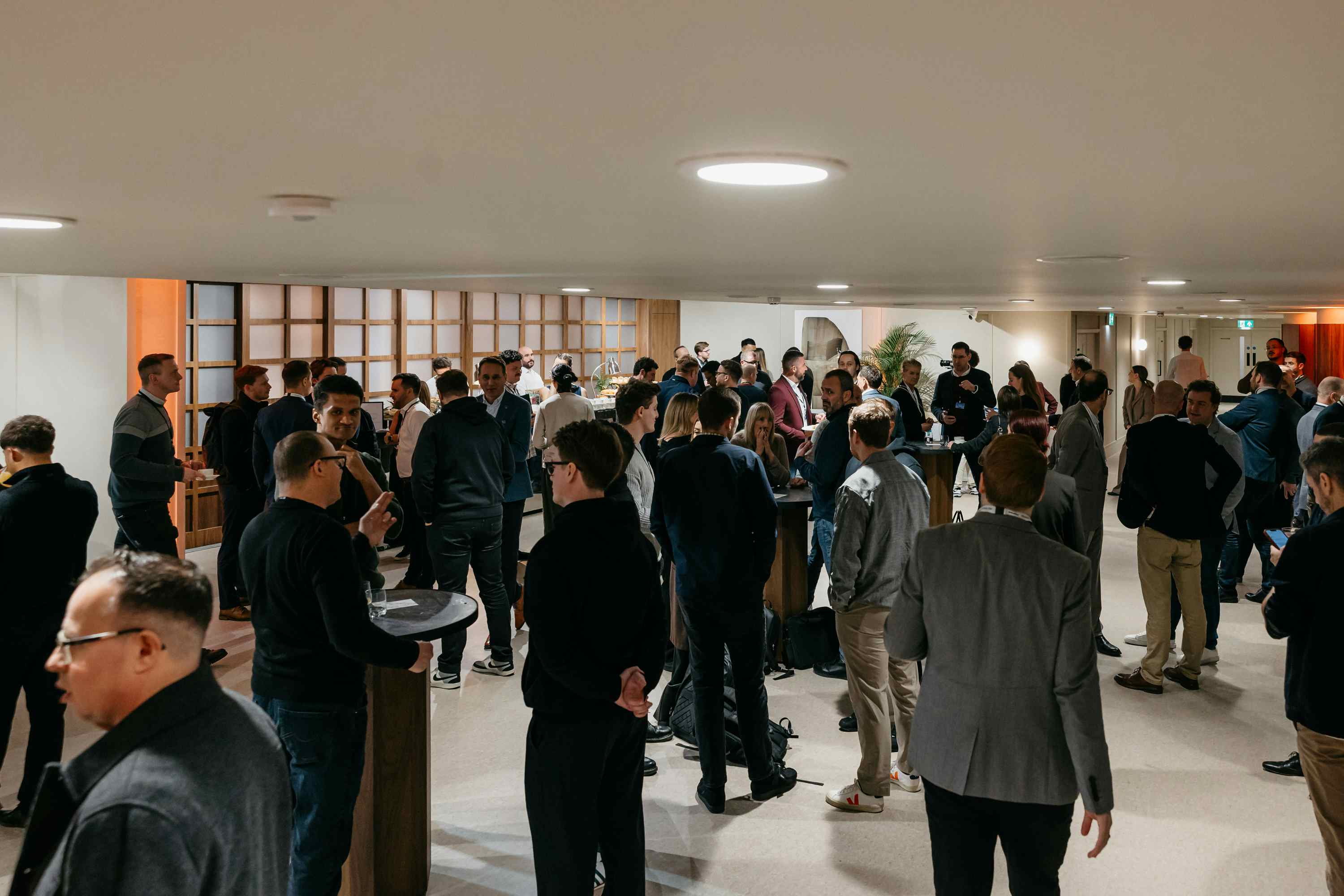 Landing Canary Wharf 13