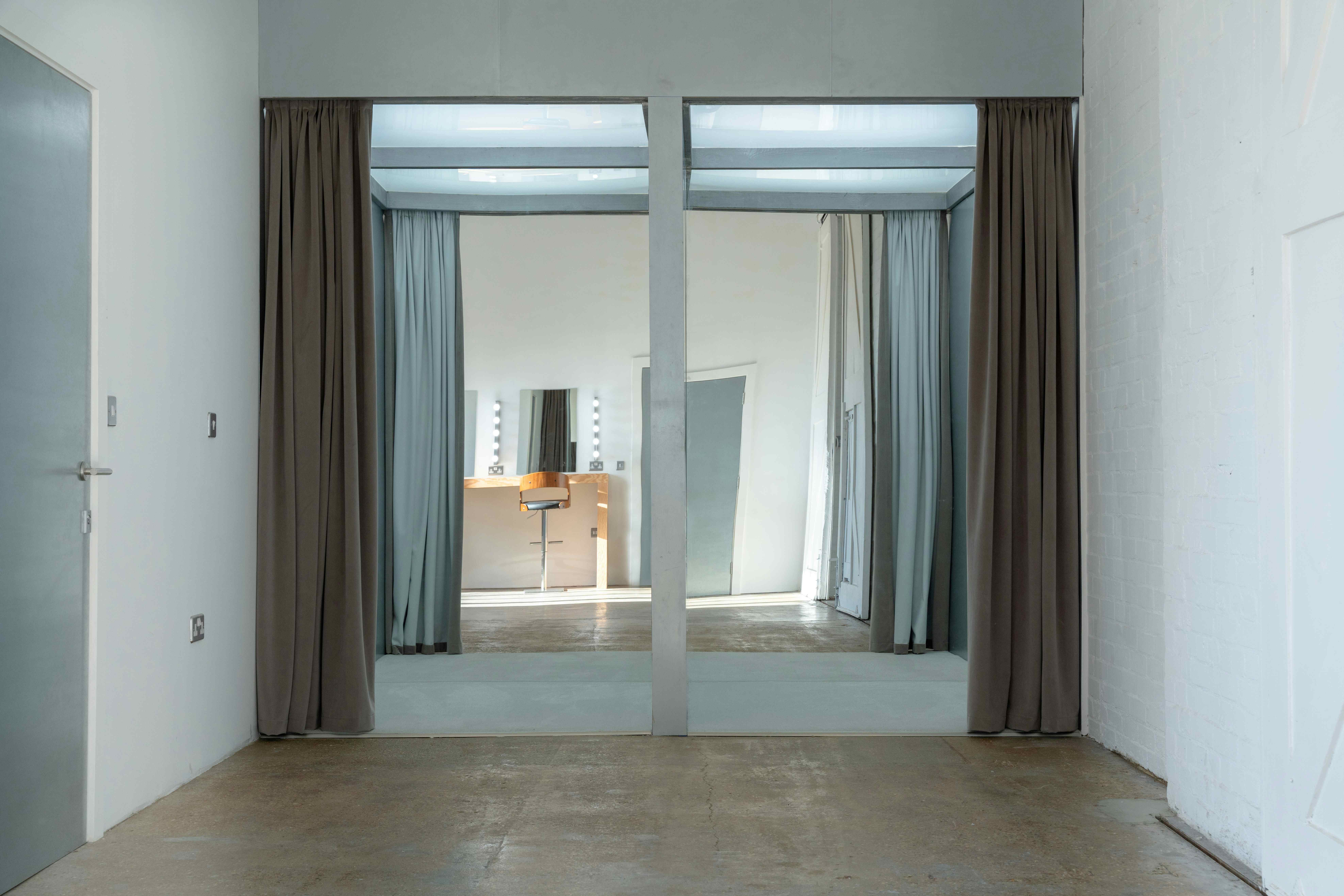 STUDIO 3 - [YOU.] STUDIO 7