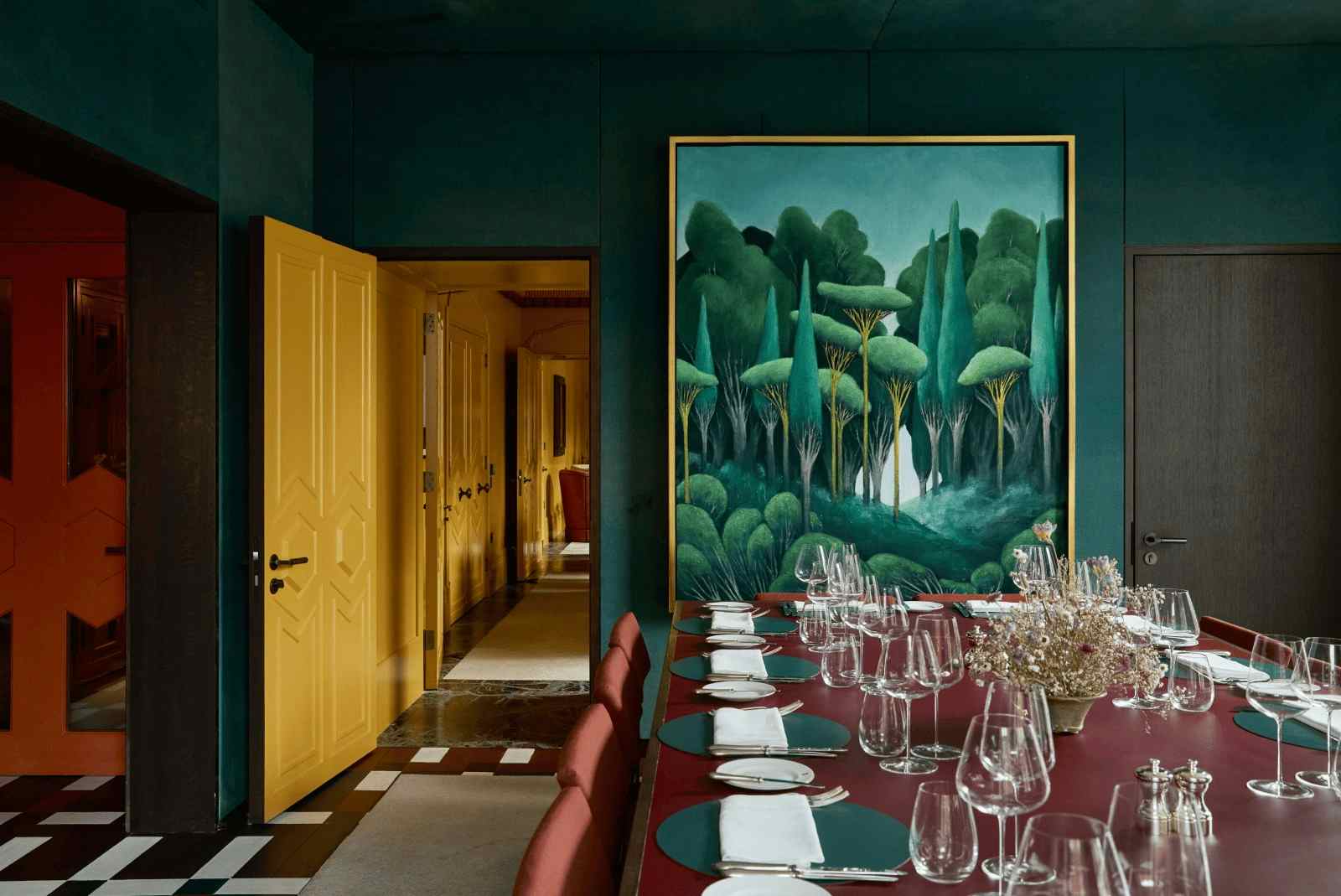 Swiss Room or Scottish Room 1