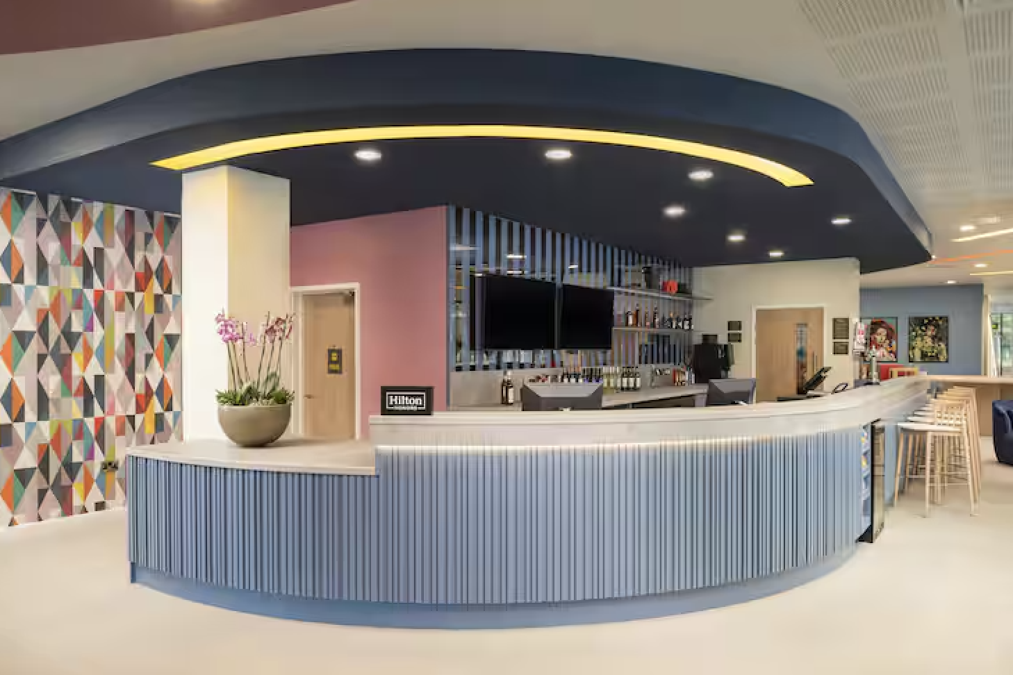 The Hub Restaurant 4