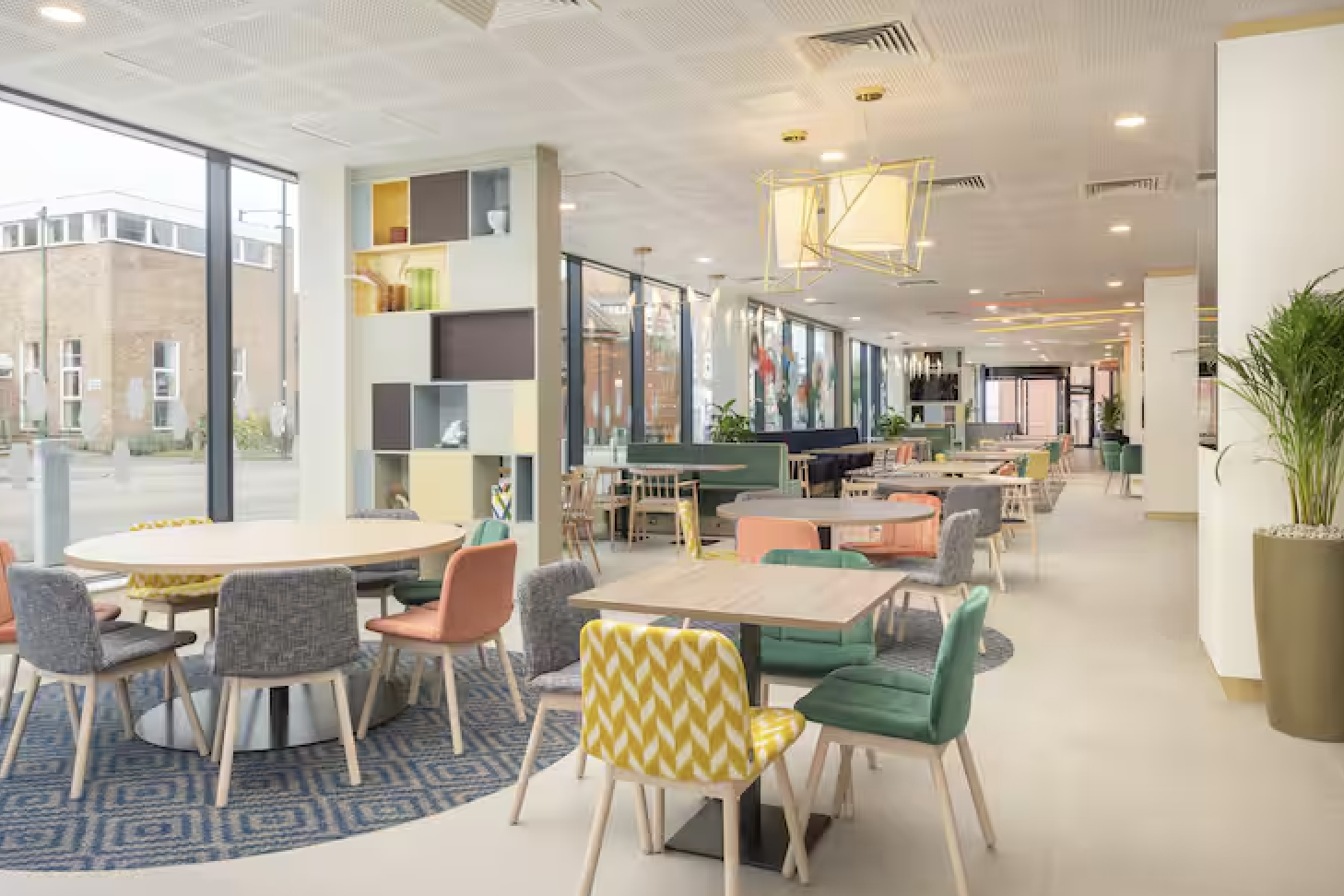 The Hub Restaurant 0