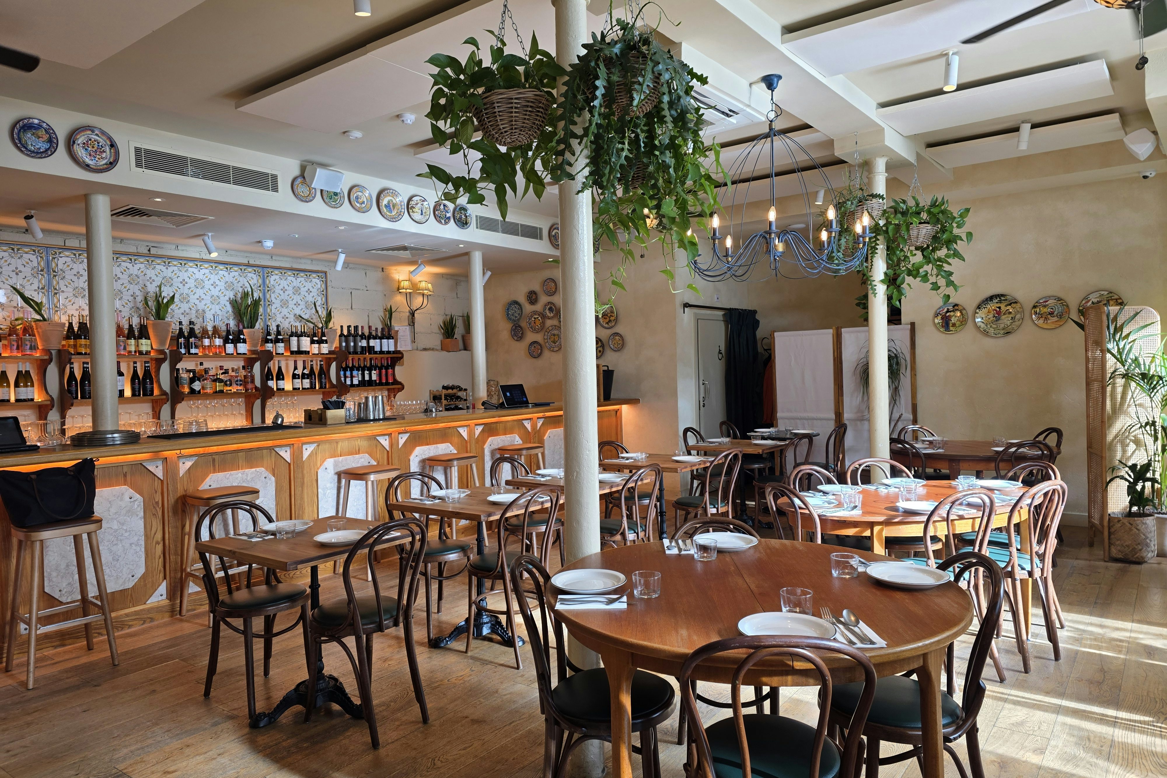 Bar side restaurant 1