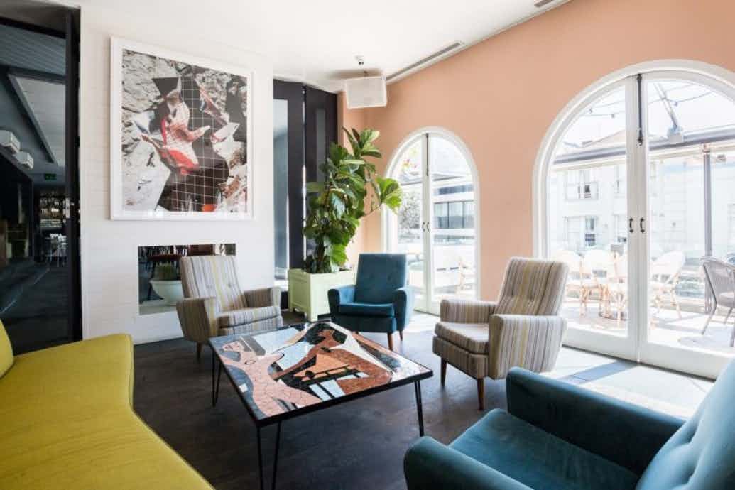 Non-exclusive Terrace 1