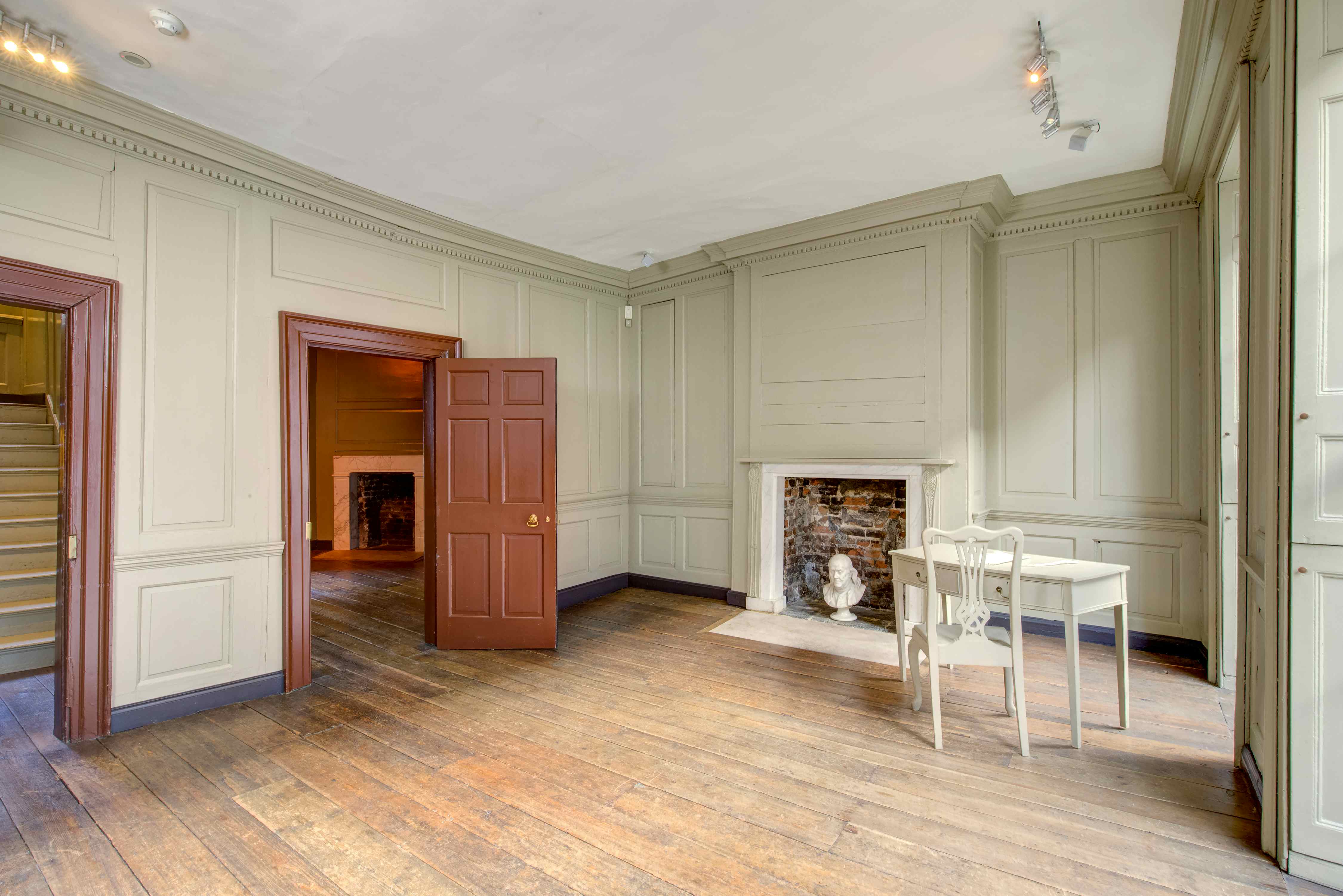 Franklin's Parlour + Lab 2