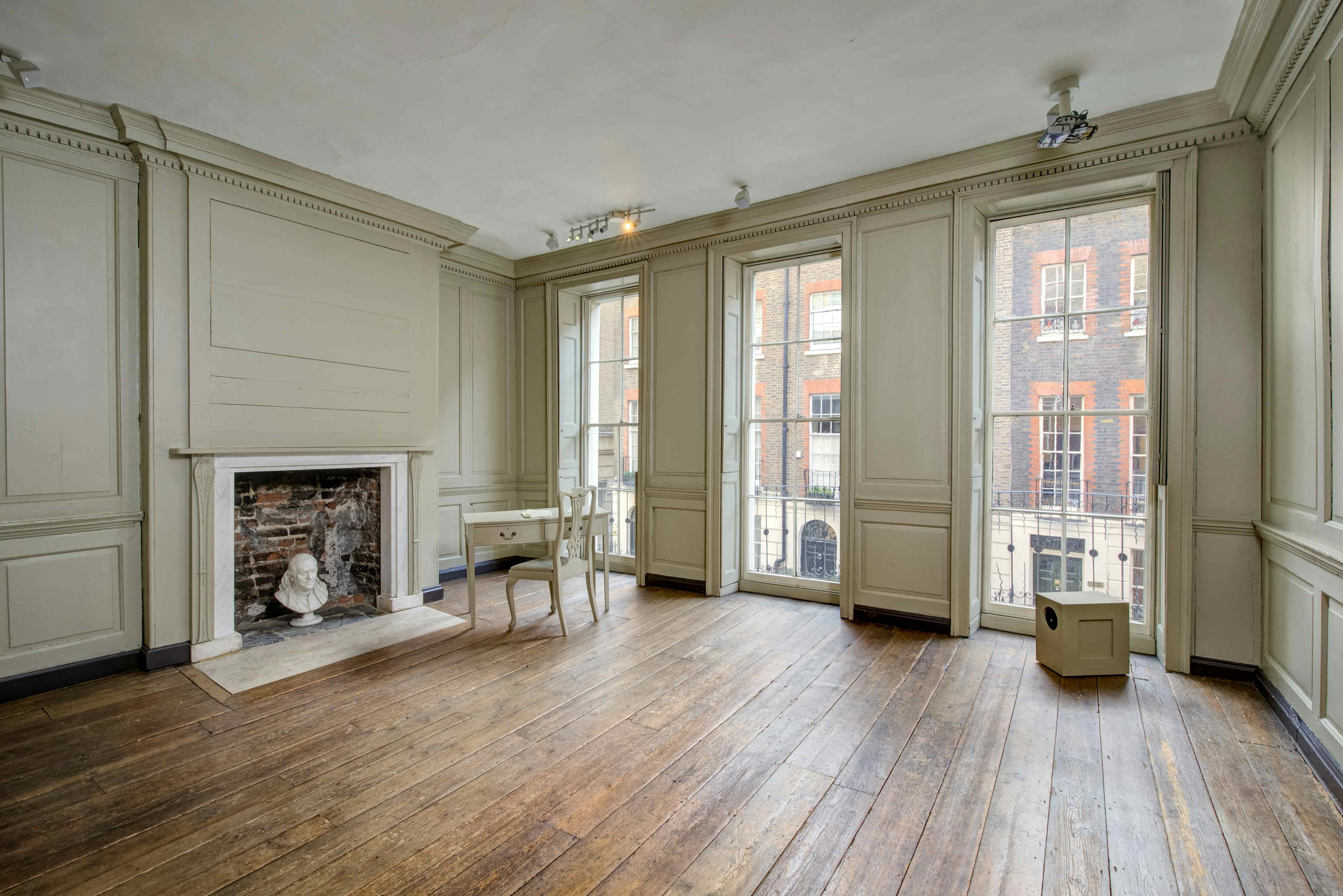 Franklin's Parlour + Lab 1