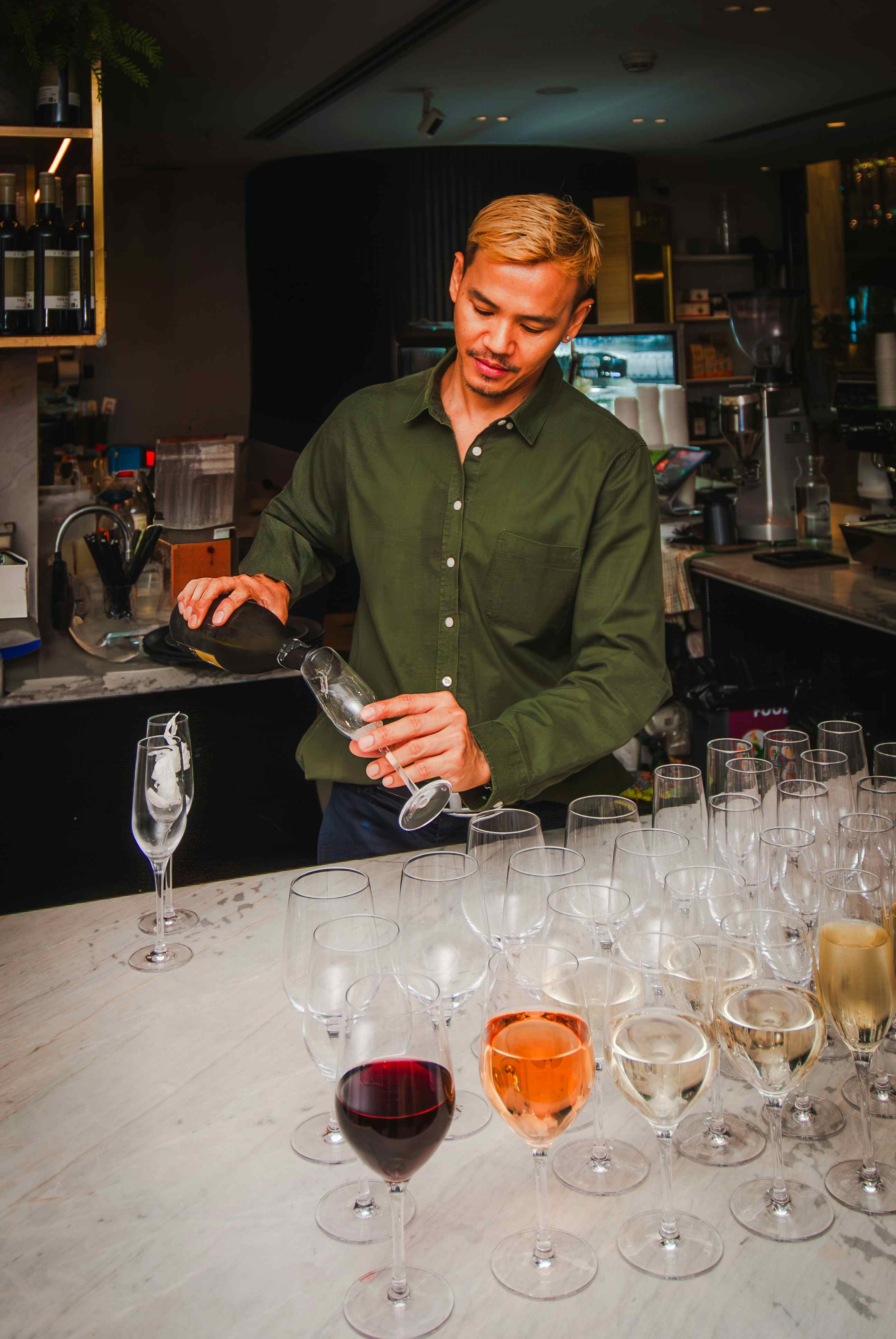 Fossix at Gateway Lounge 1