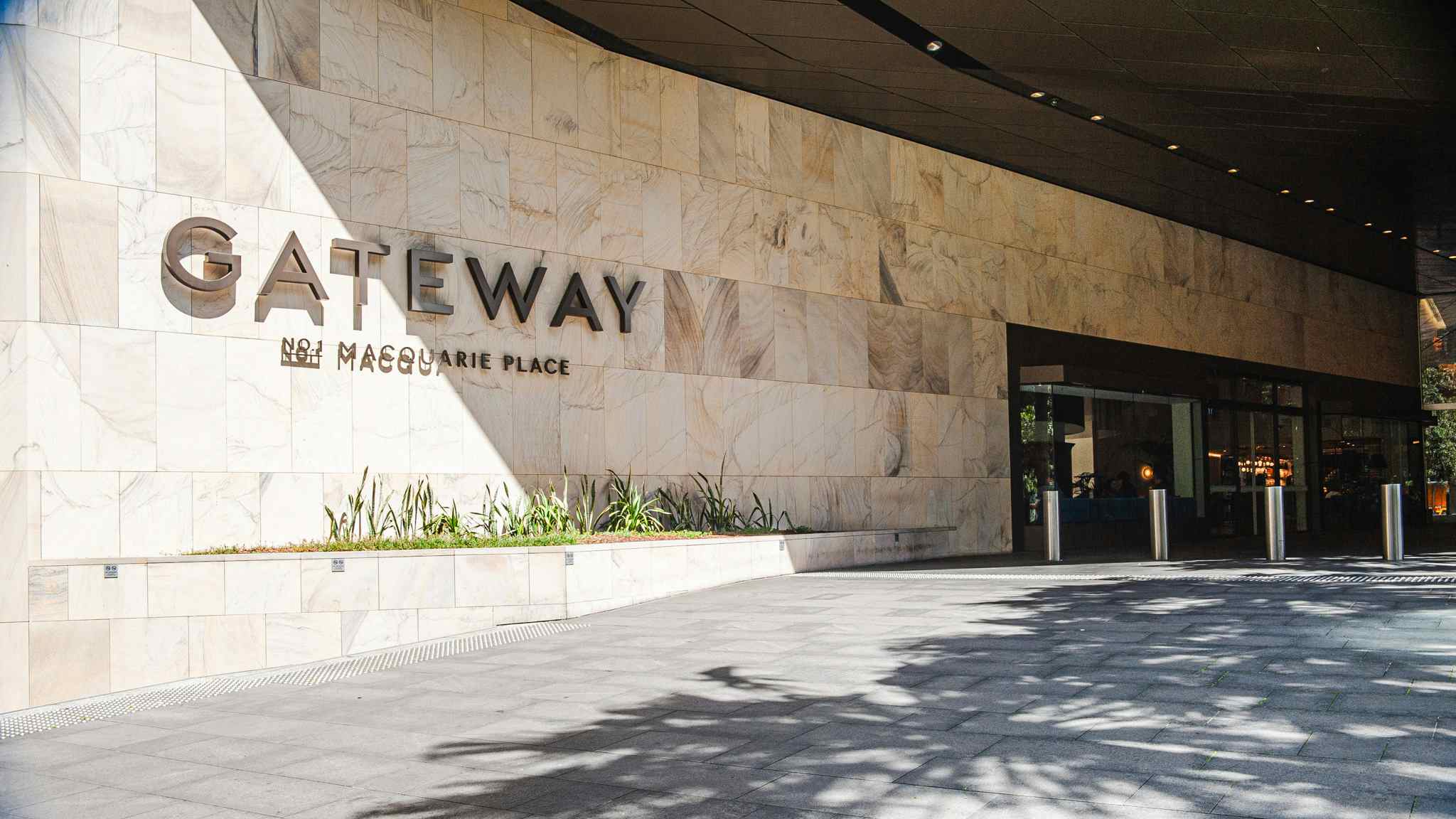 Fossix at Gateway Lounge 5