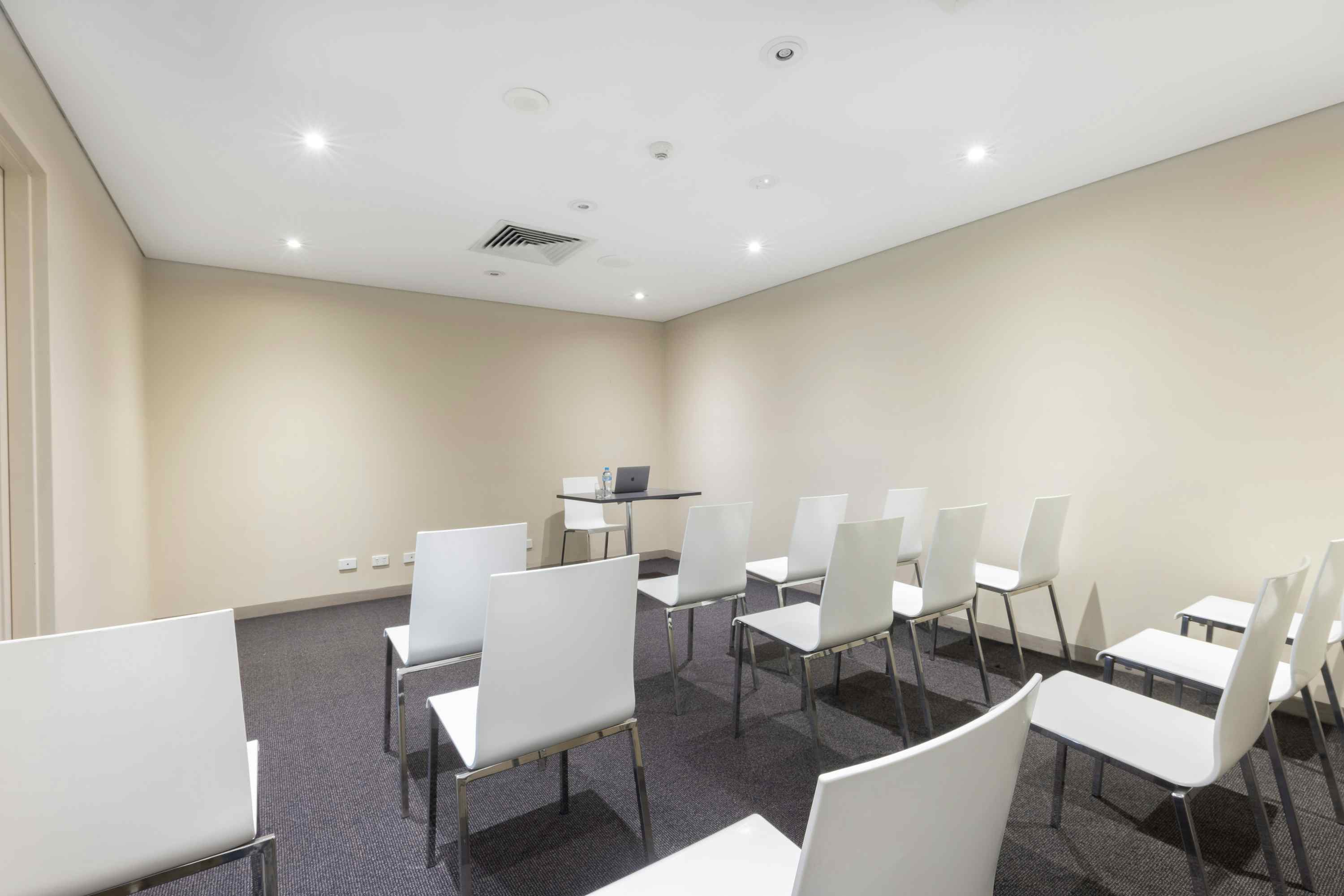 Mercure Brisbane Garden City Meeting Room