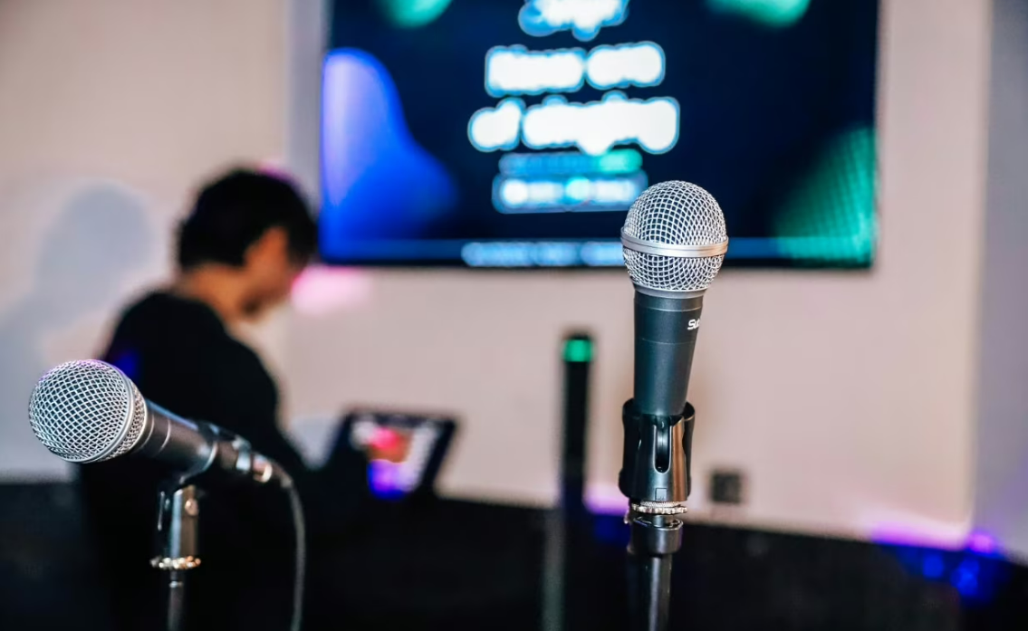 The Head-To-Head Zone 2