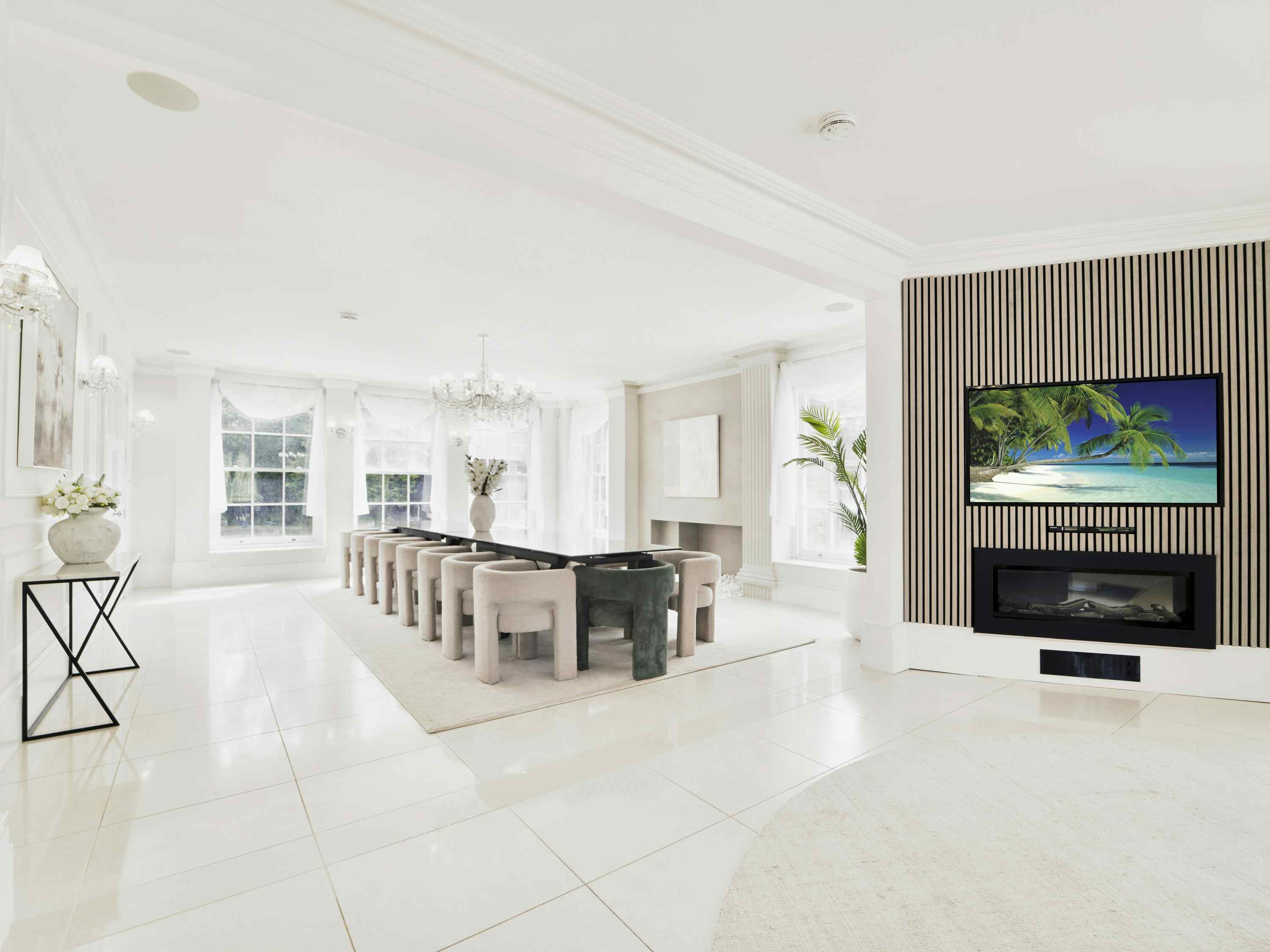 The Essex Mansion 14