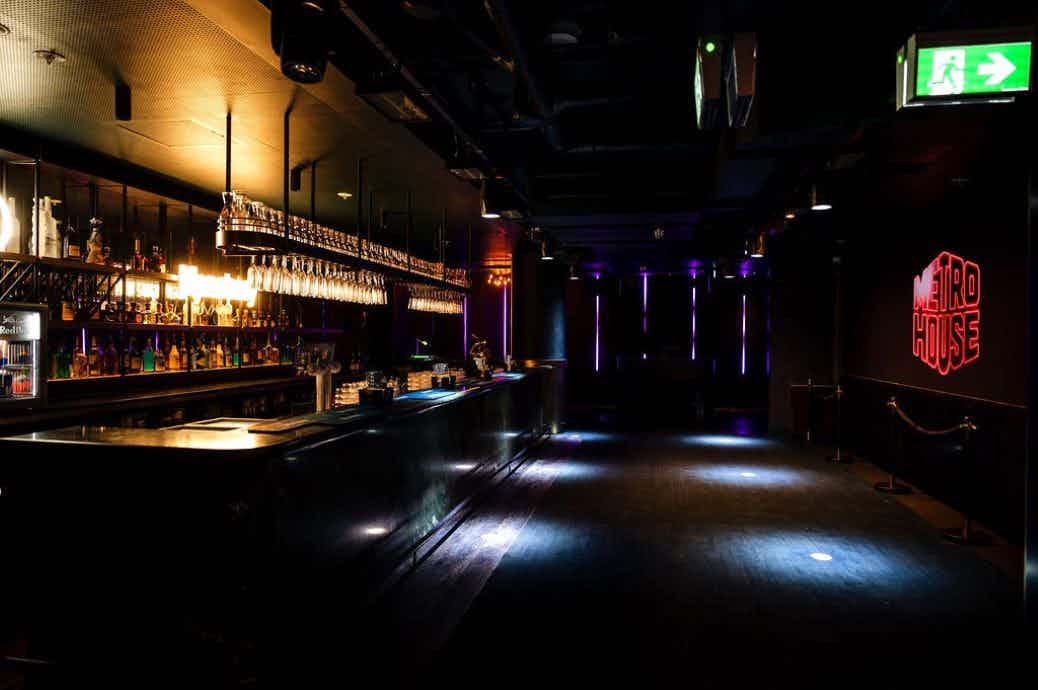 The Metropolitan Club 3