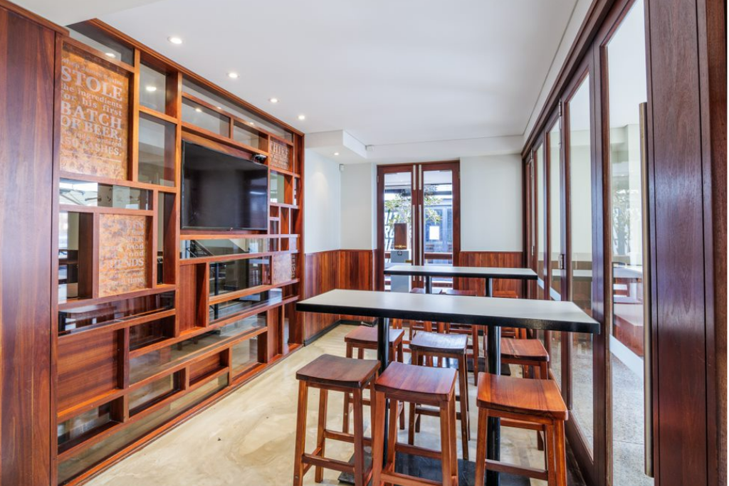 The Generous Squire, CBD 2