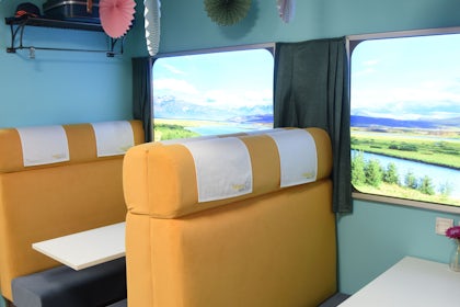 Room 5, Joy 16