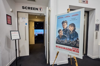 Screen 1 4