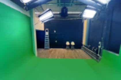 Studio Green 5