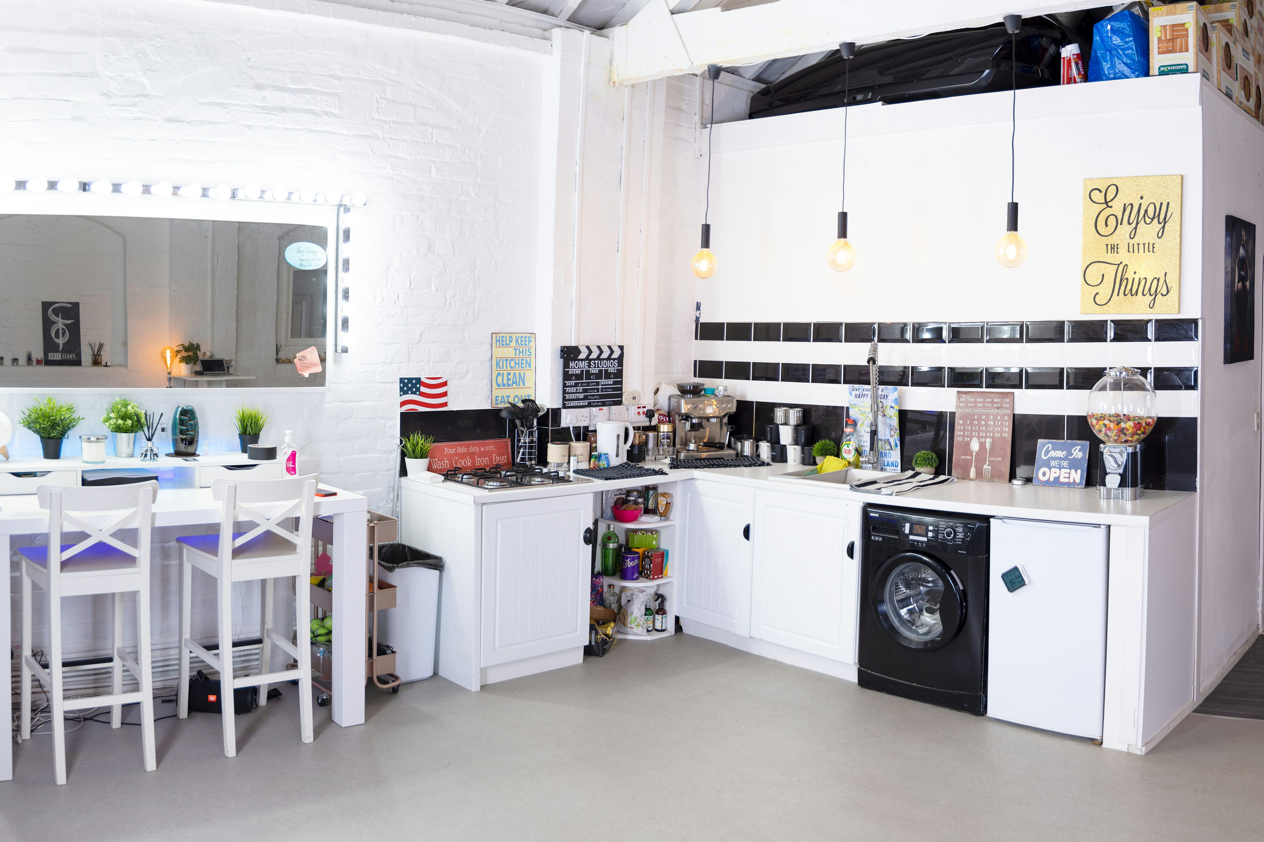 Photographic Studio Space 9