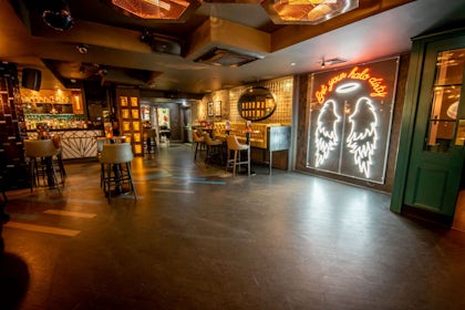 Whole Venue 1