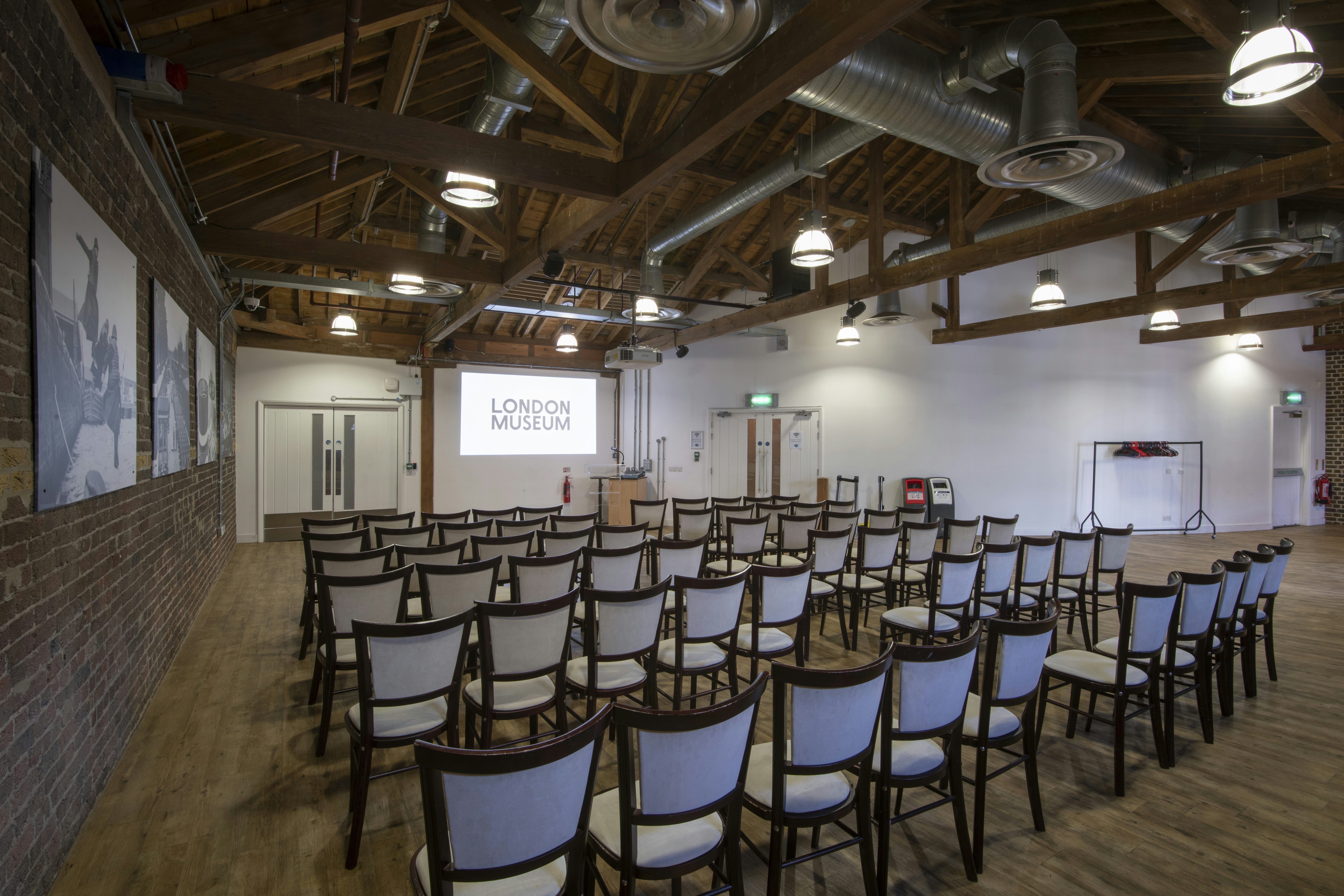 Quayside Room 3D tour