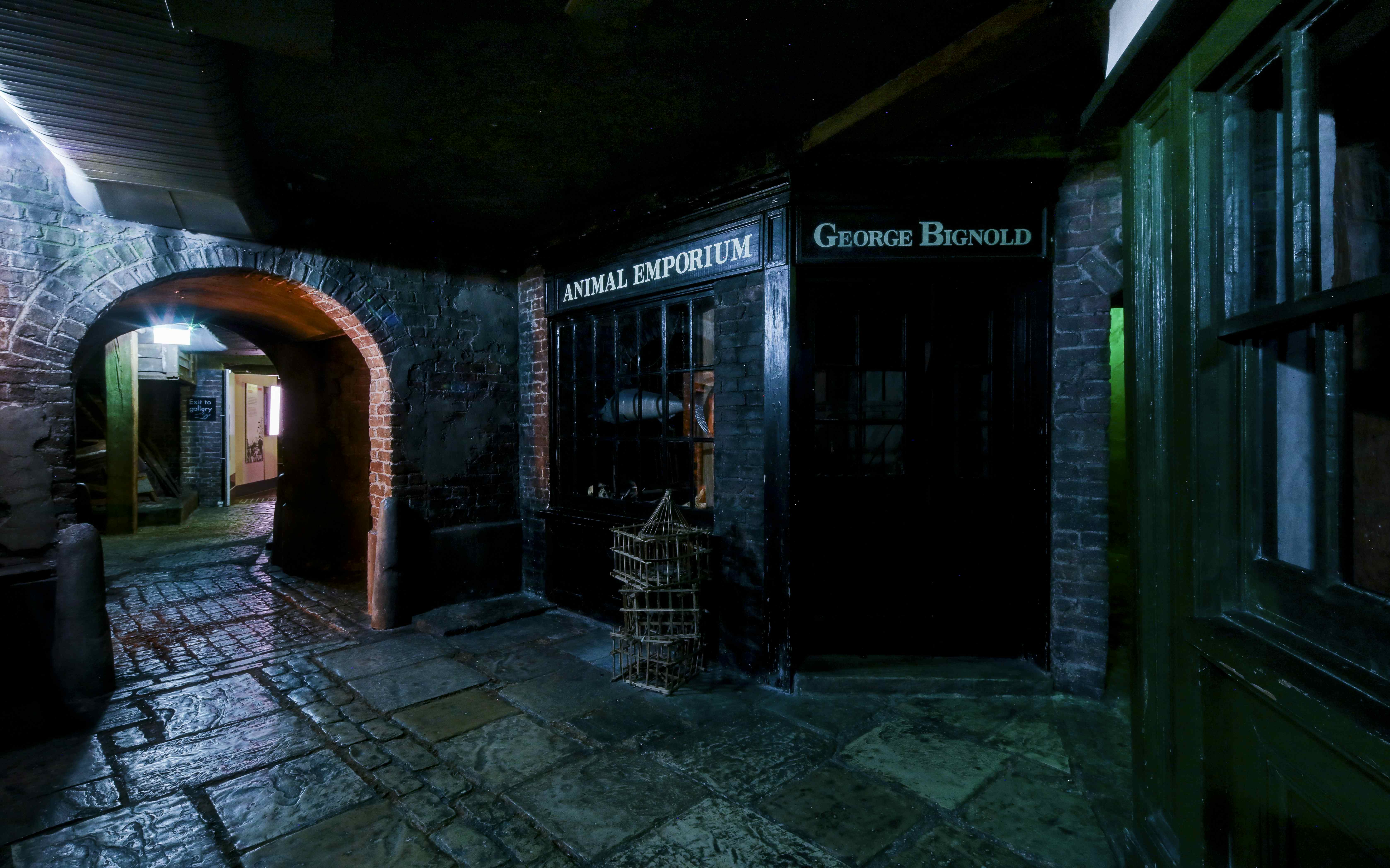 Sailortown & City & River Gallery 6