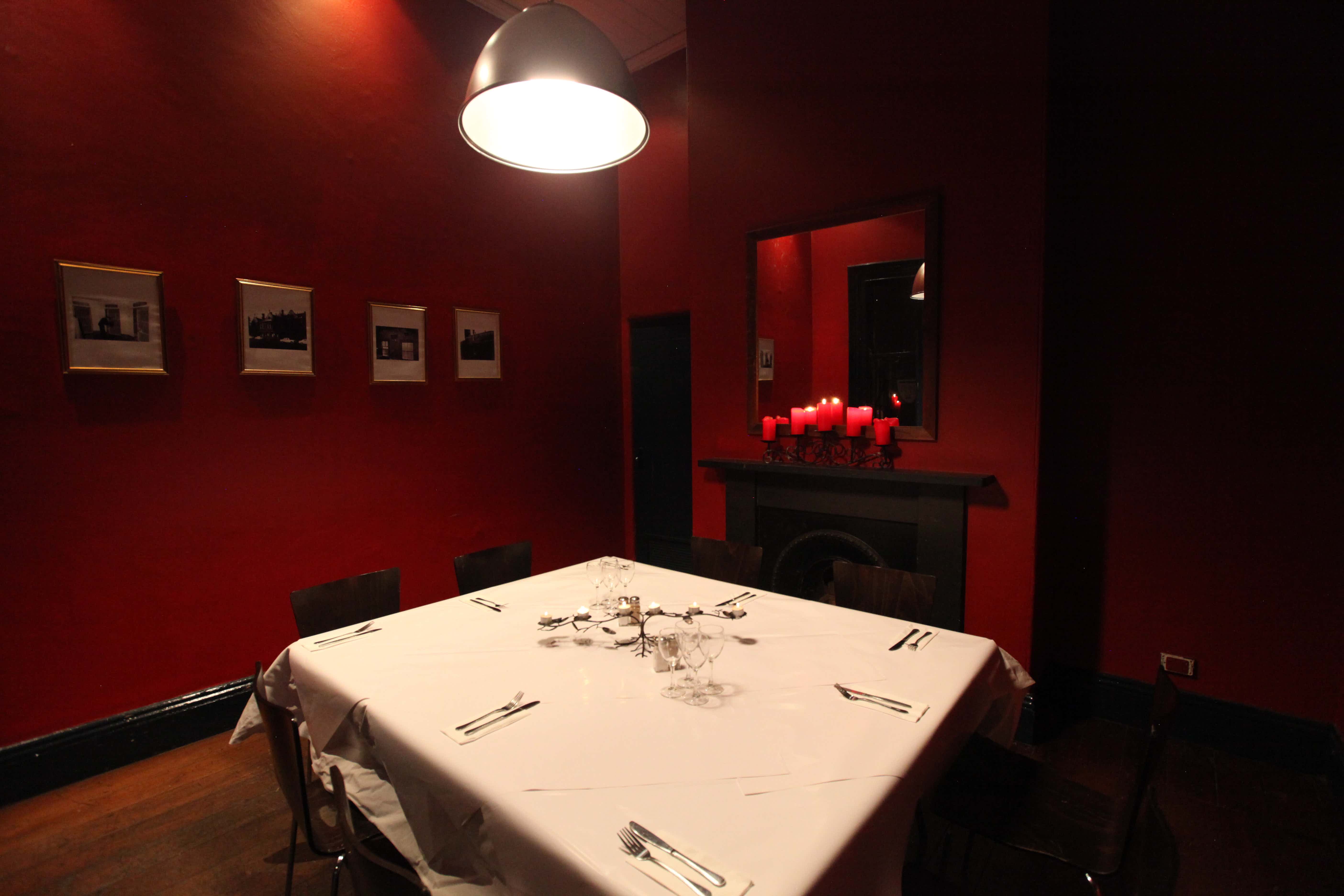 The Wardens Lounge    1