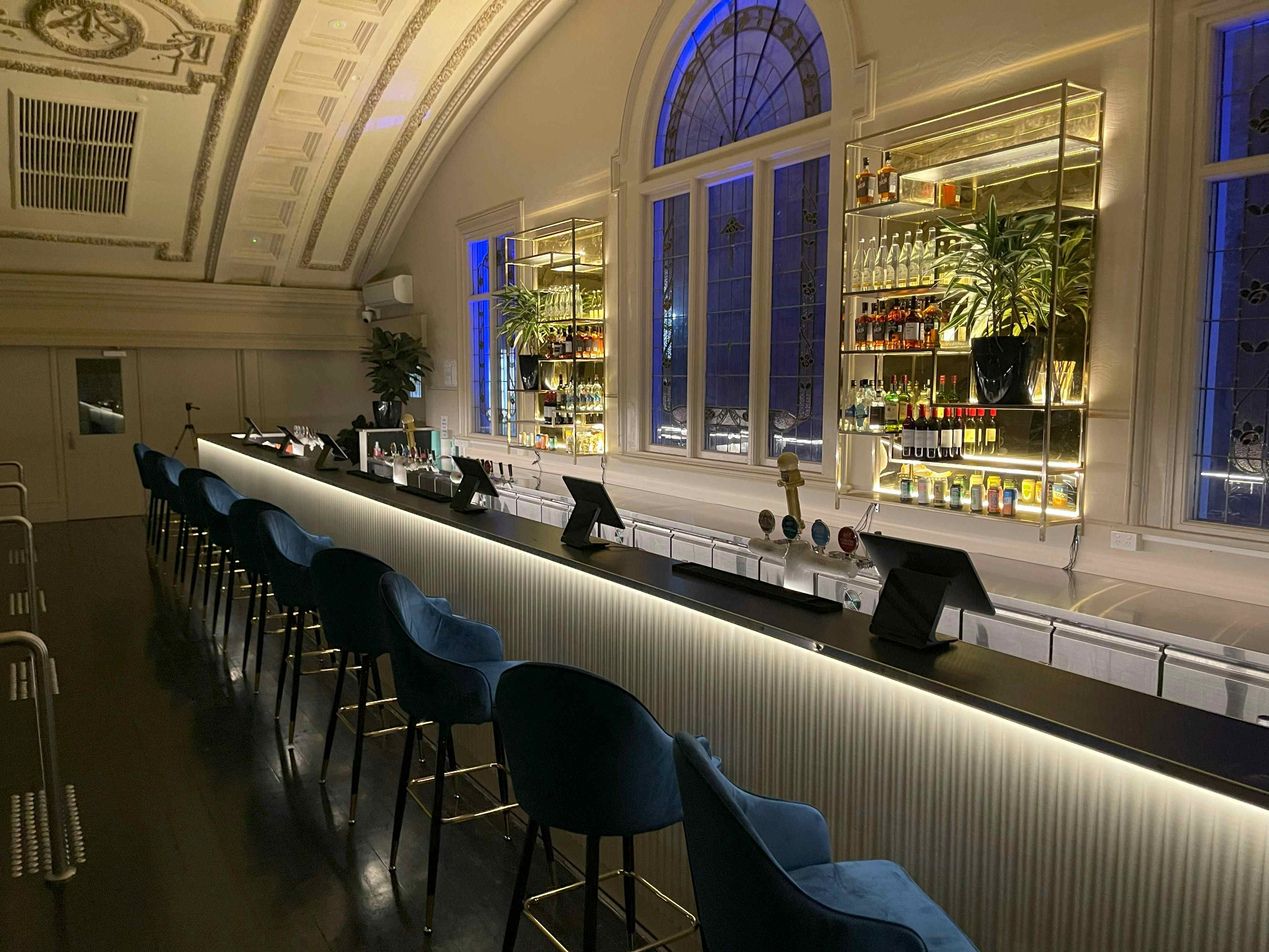 Cocktail Mezzanine 4