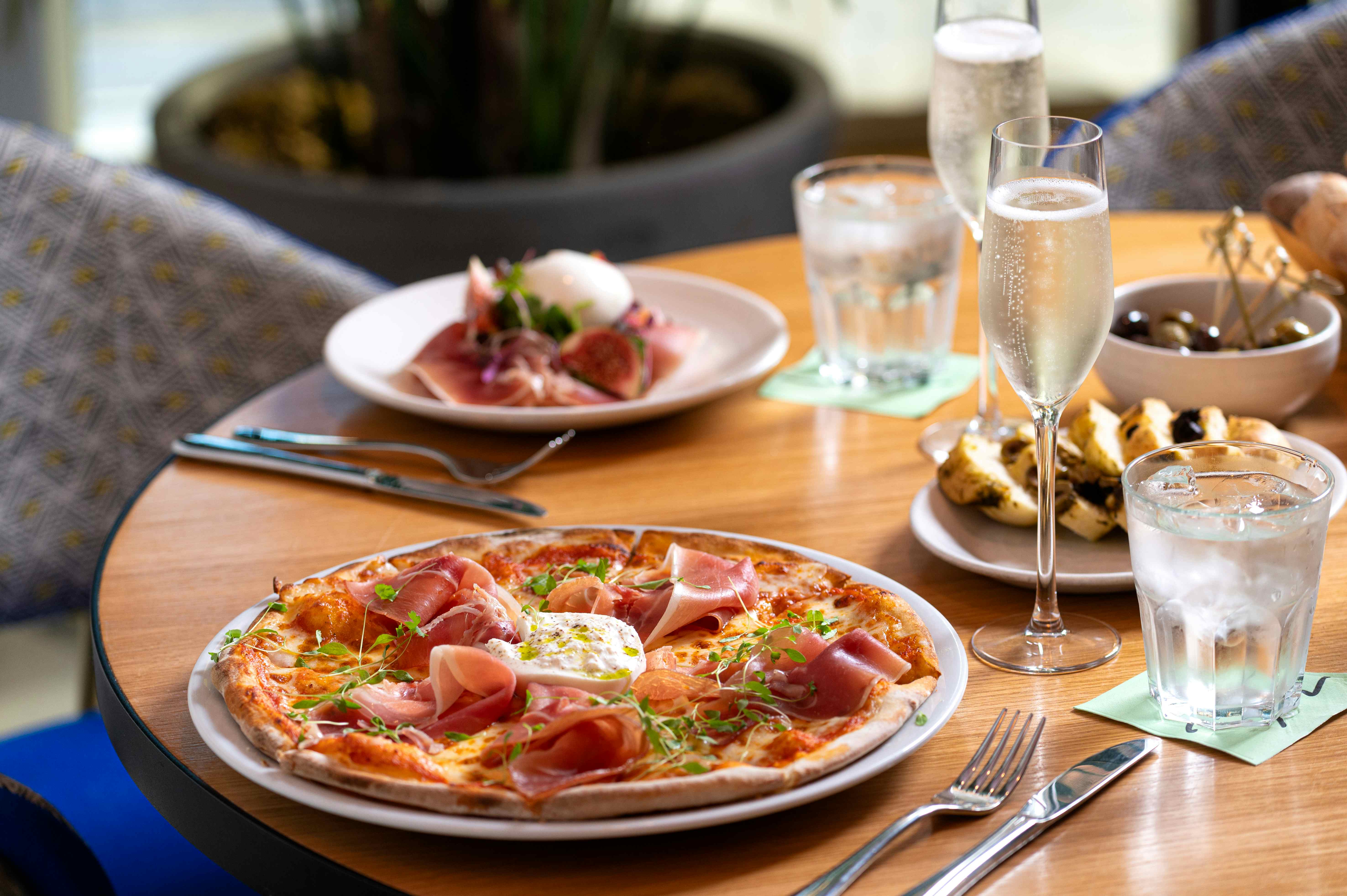 Christmas at Shakedown Restaurant 6