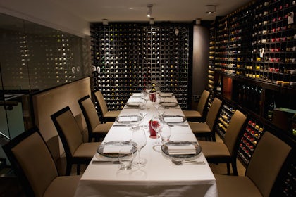 Lunch Sitting, Wine Room 2