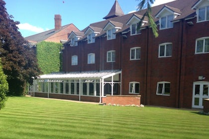 Lichfield Suite 4