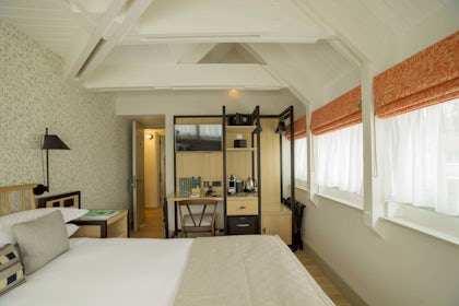 The Oak 7