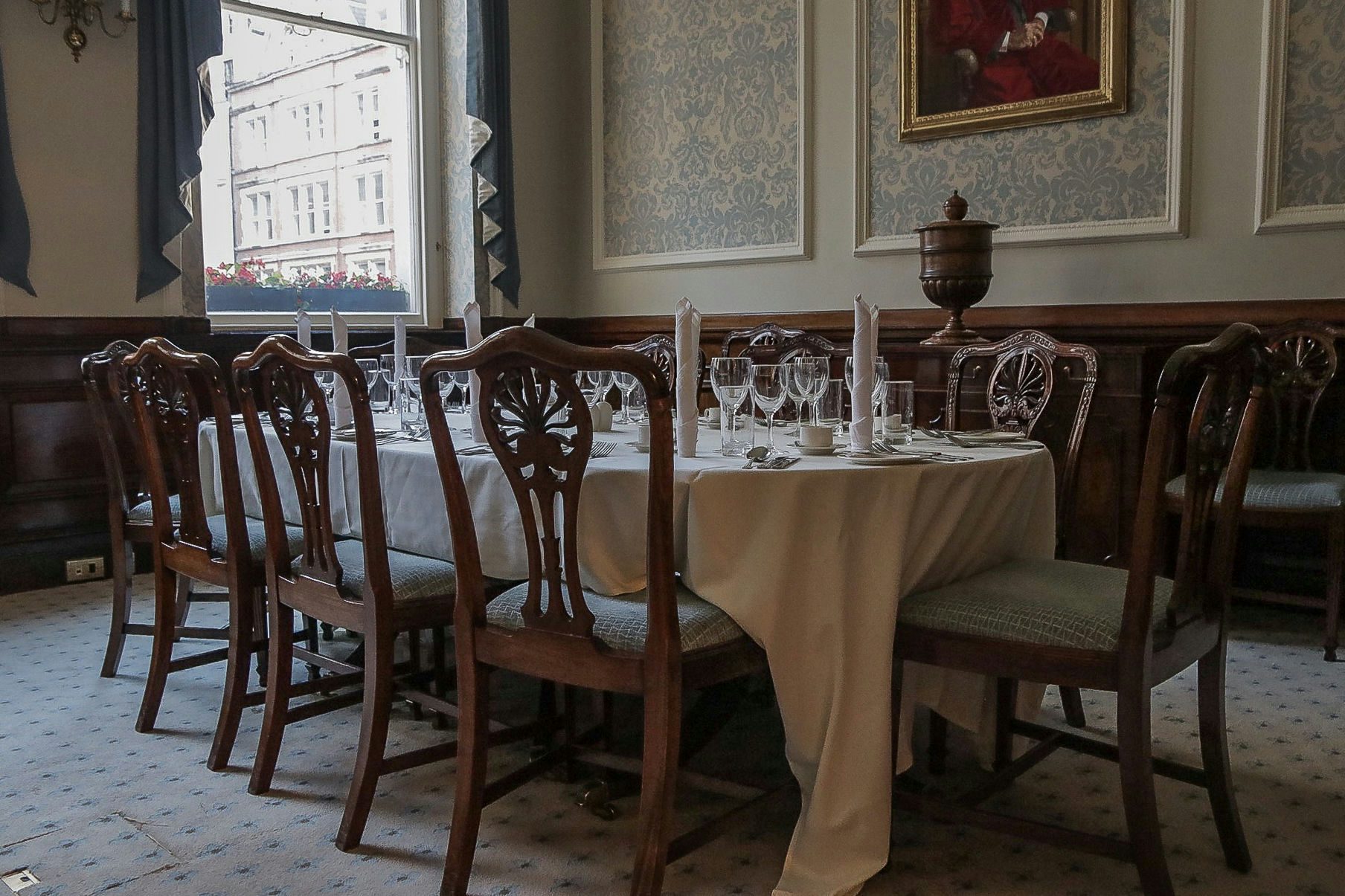 The Mike Clare room 0