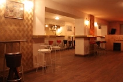 Whole Venue (Bar and Lounge/Cocktail Bar) 4