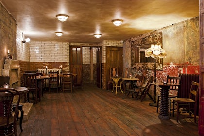 Whole Venue (Bar and Lounge/Cocktail Bar) 10