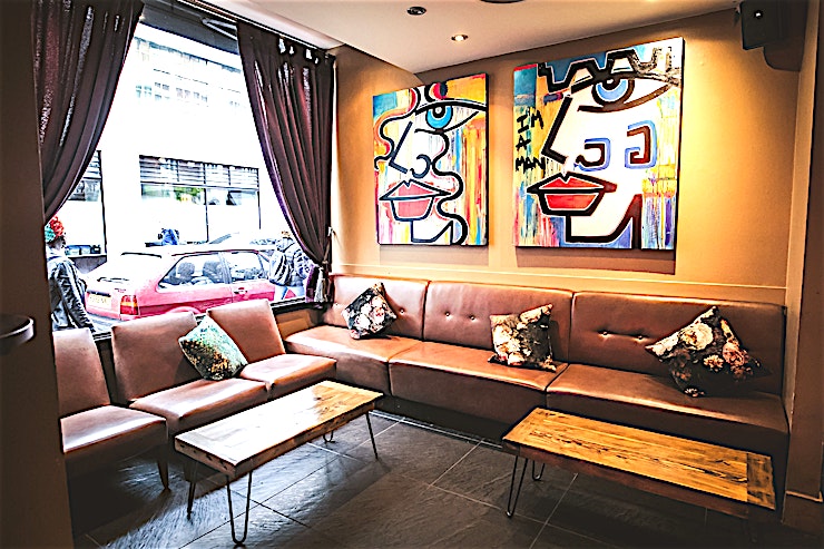The Den **The Den acts as the essence of elegance and sophistication. Offering exclusive use of 100 Wardour St. bar and canapes food options, it can act as the perfect option for standing receptions.**
Th