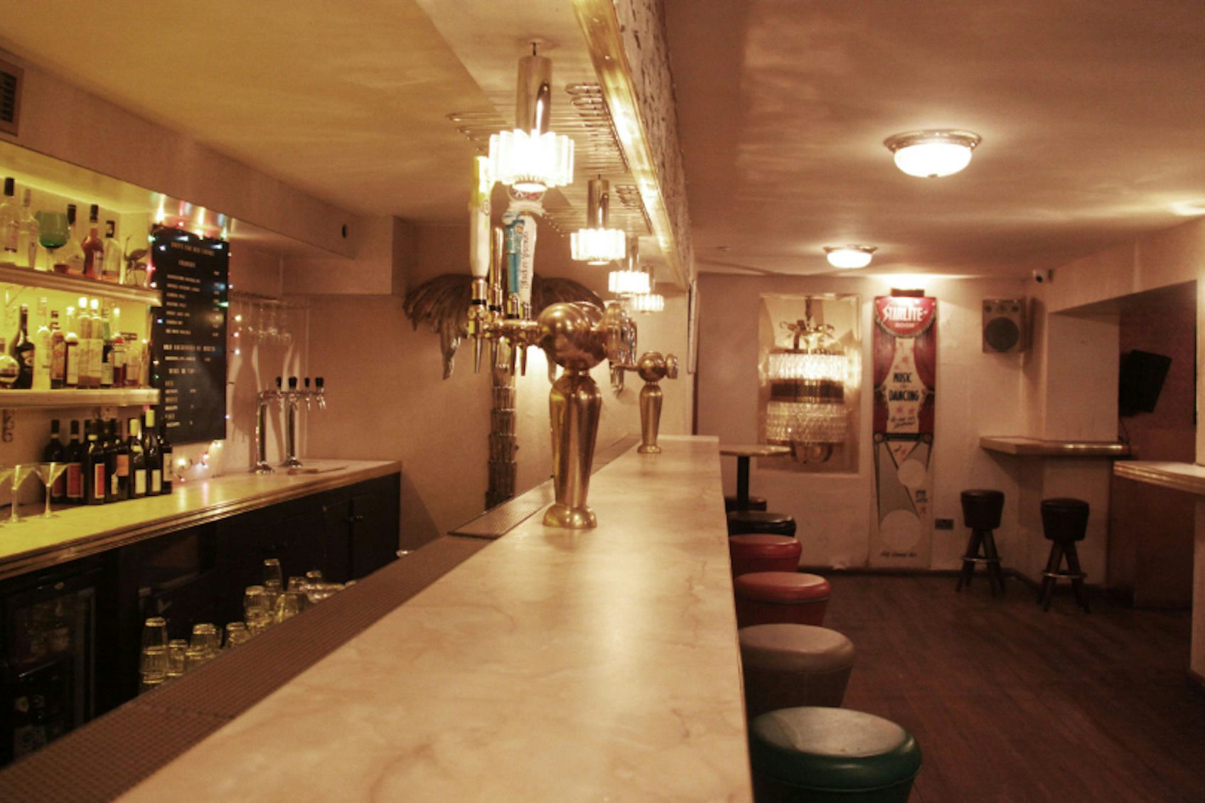 Whole Venue (Bar and Lounge/Cocktail Bar) 17