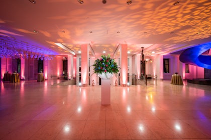 Atrium 4