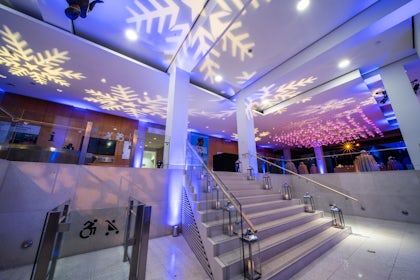 Atrium 5