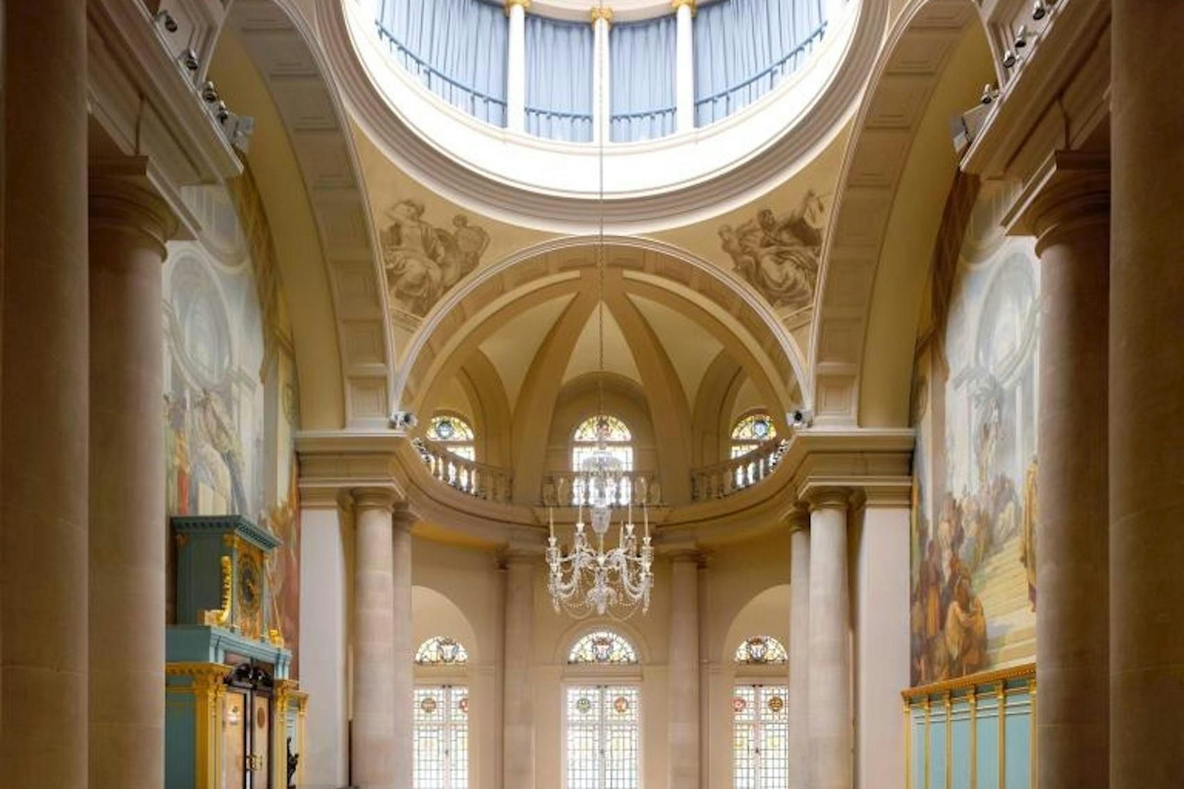 Main Reception Room 6