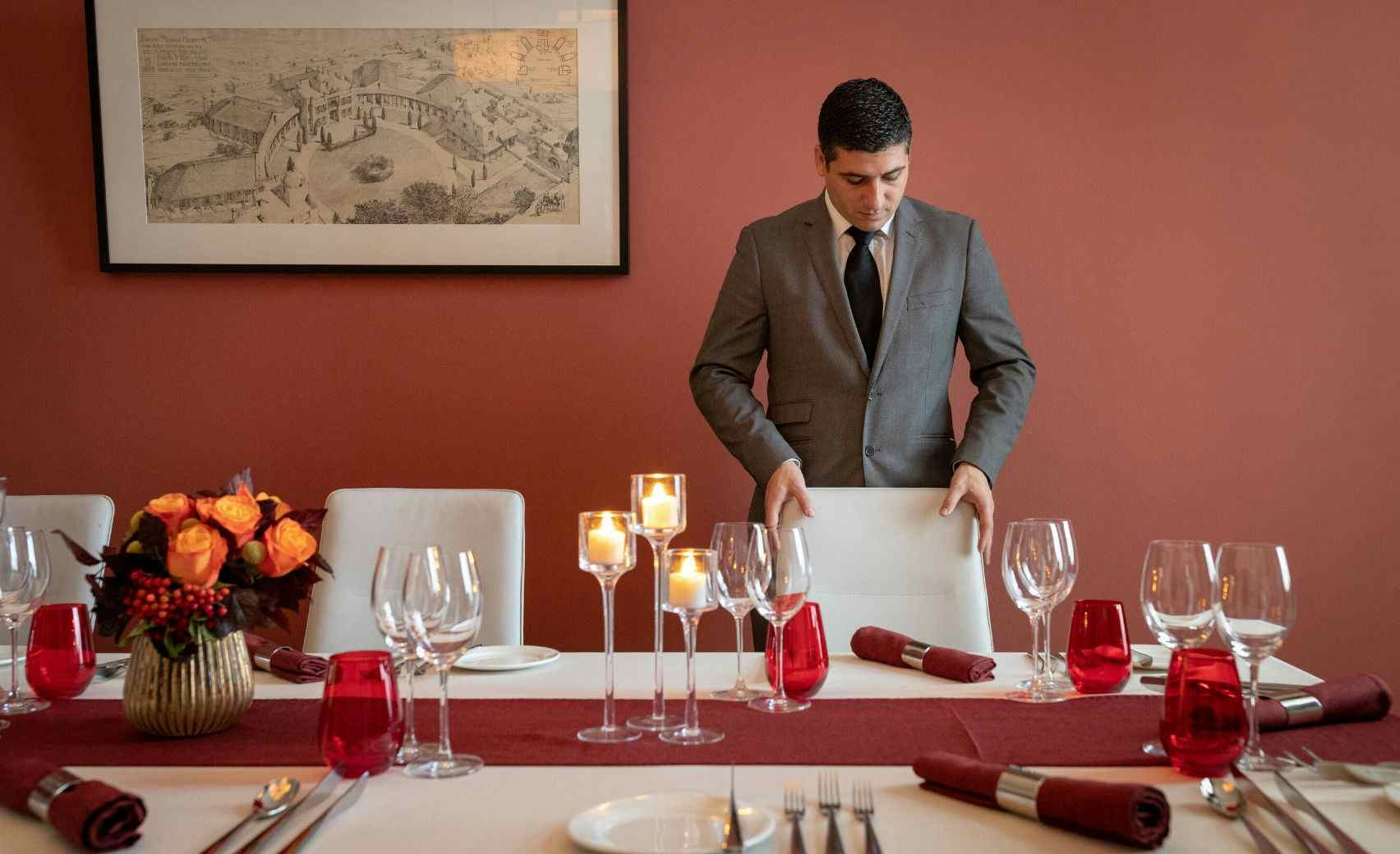 Beresford Pite, Heritage Room 1