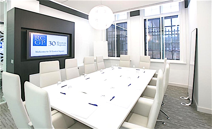 Ground Floor Meeting Room 11 **Meeting Room 11 at 30 Euston Square is a stylish, top of the range meeting room for hire near Euston.**
G11 is fully equipped with integrated AV equipment and LCD screen to provide you with an id