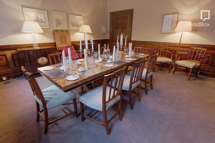 Arnold Moore Room 0
