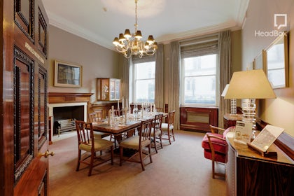 Arnold Moore Room 3