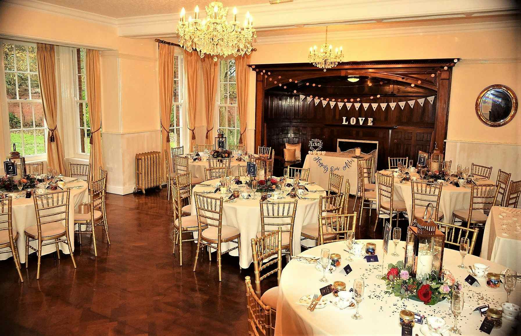 Book Queens Room at Woodhall Spa Manor. A Woodhall Spa Venue for Hire