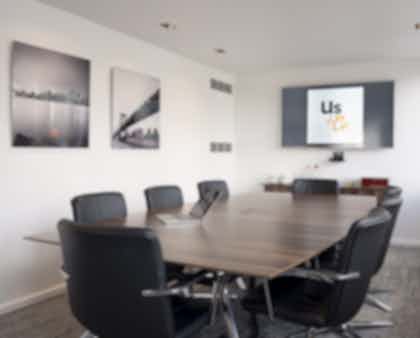 Meeting Room 10 Person 3D tour